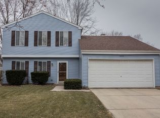 1218 Driftwood Ln, Bartlett, IL