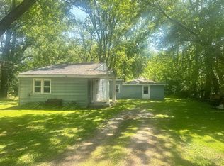 1844 S Calhoun St, Griffith, IN 46319