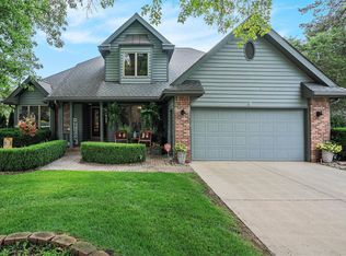 54454 Heron Cove Ln, Elkhart, IN 46516