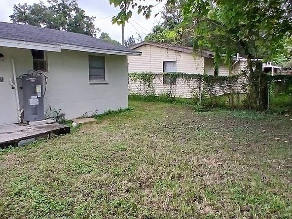 3rd image of 1836 NW 2nd St