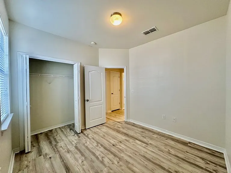 609 Prairie St — Photo 23