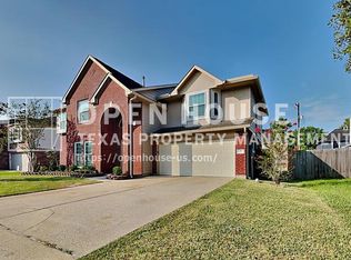 1116 Lake Shore Dr, Pearland, TX 77581