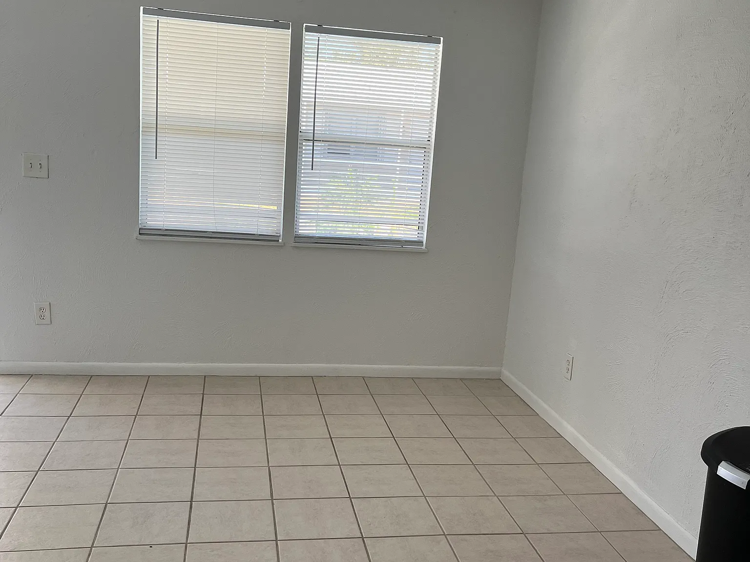 333 SE Martin Ave — Photo 3