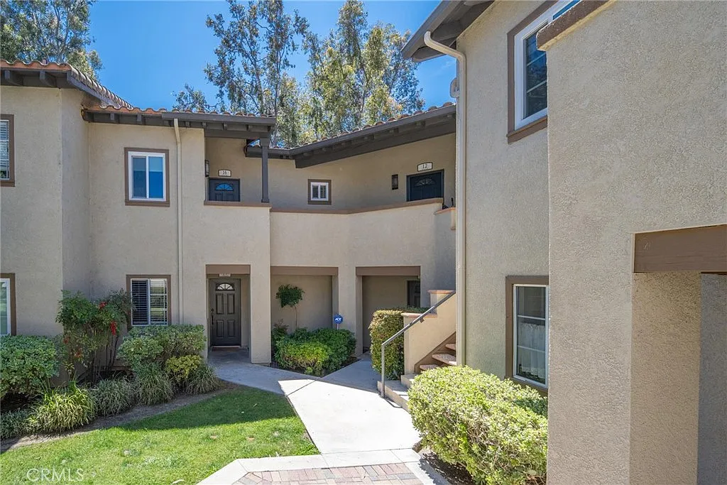 1 bed, 643 sqft, $3,100 — Photo 2