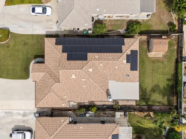 9713 Mona Lisa Ln, Bakersfield, CA 93312