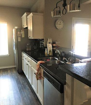 4th image of 3449 Summerway Dr