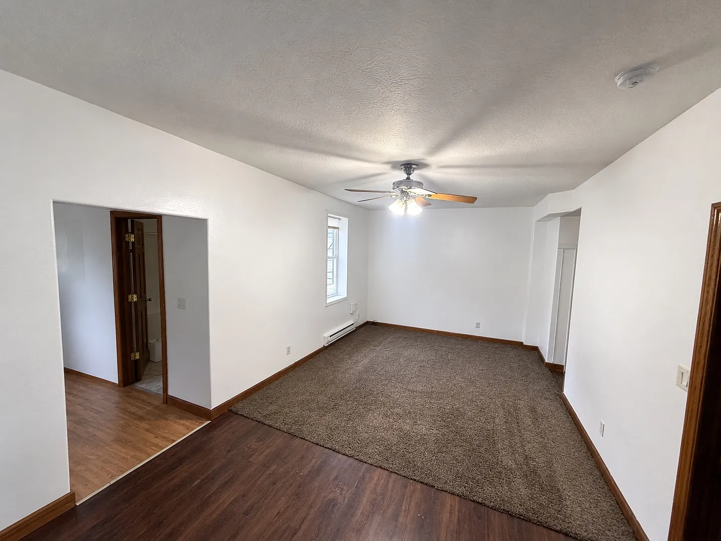 1 bed, $1,000 — Photo 2