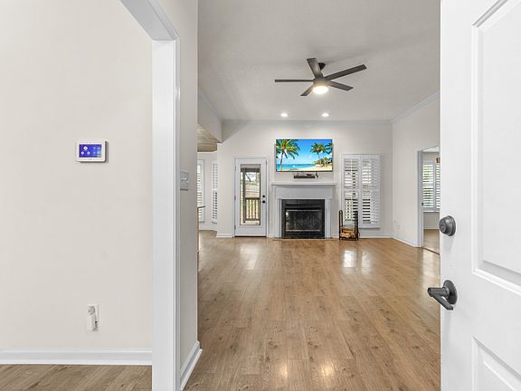 5th image of 3548 Teal Dr