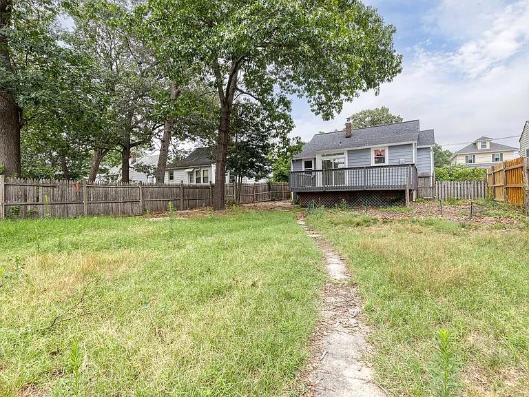 15 Georgia Ave NW — Photo 28