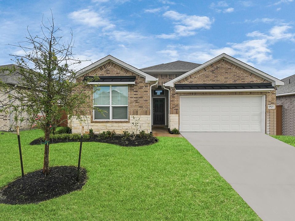 1st image of 10523 Moon Valley Ln