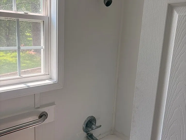 707 N Sycamore St — Photo 8