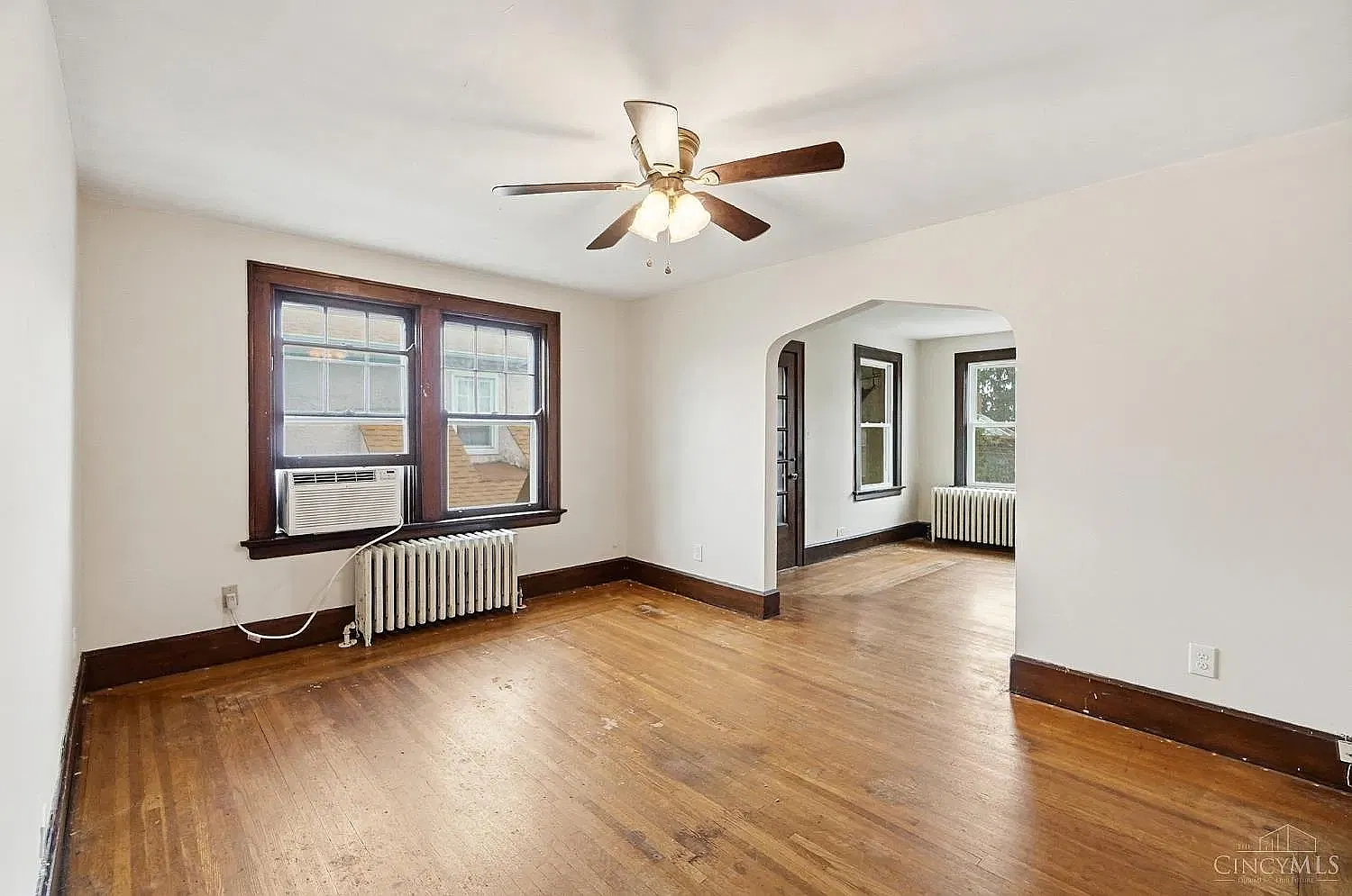 2 bed, 1050 sqft, $1,600 — Photo 4
