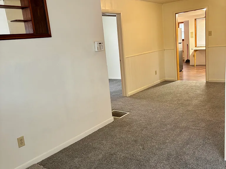 926 W Catalpa Dr — Photo 3
