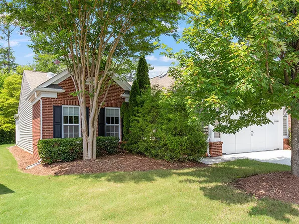 509 Clarenbridge Dr, Cary, NC 27519