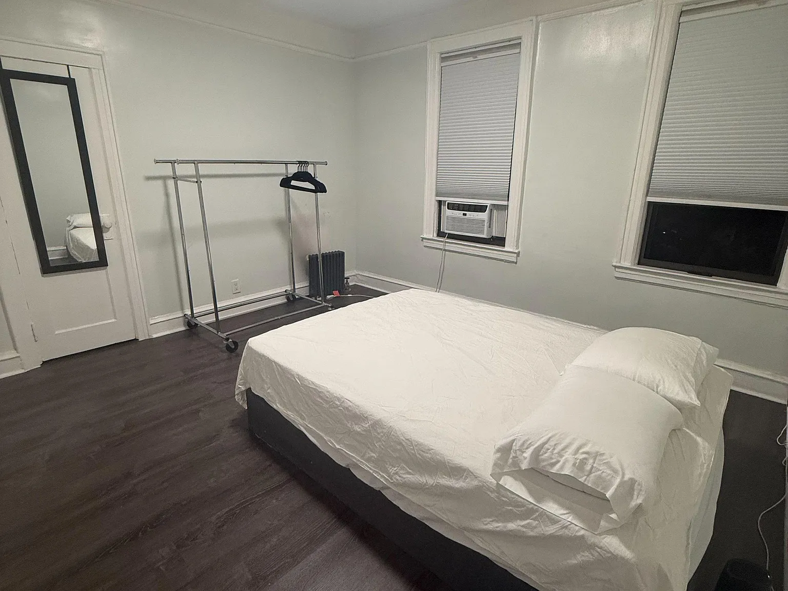 1 bed, 1.0 bath, 450 sqft, $4,547 — Photo 1