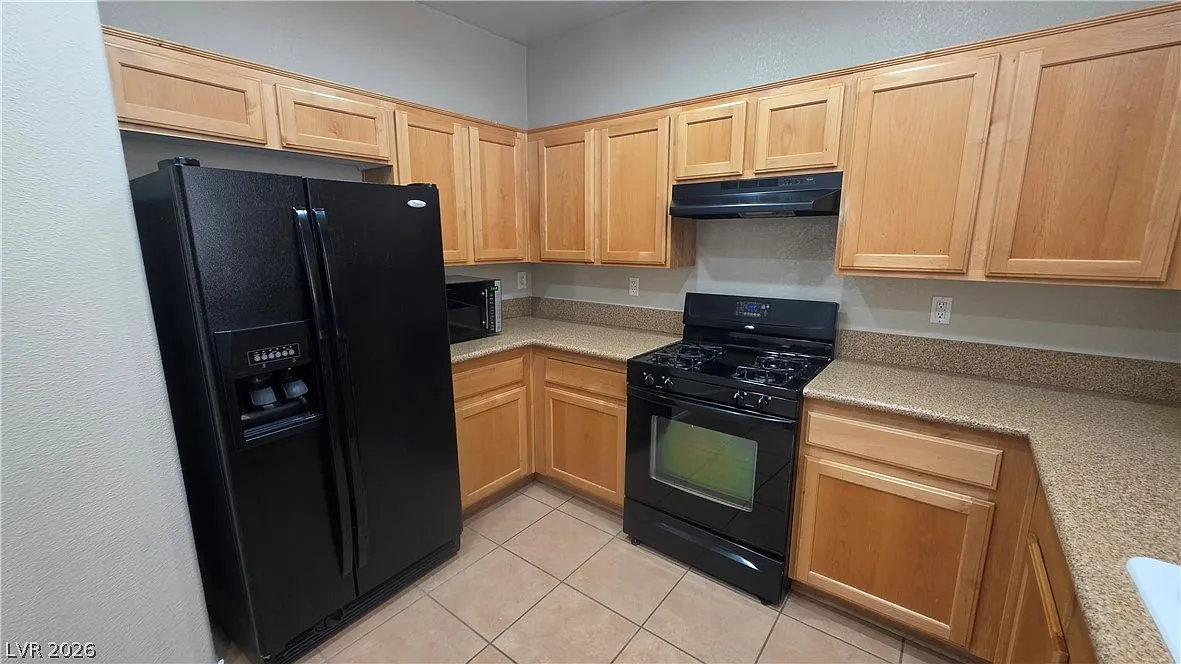 3 bed, 2.5 bath, 1308 sqft, $1,777 — Photo 4