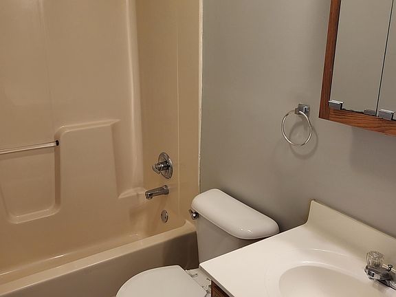 5th image of 1020 Brooklyn Blvd #2