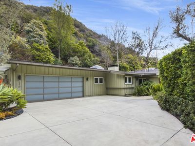 3370 Mandeville Canyon Rd, Los Angeles, CA, 90049