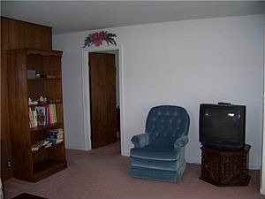 5th image of 56 Wilkshire Pl
