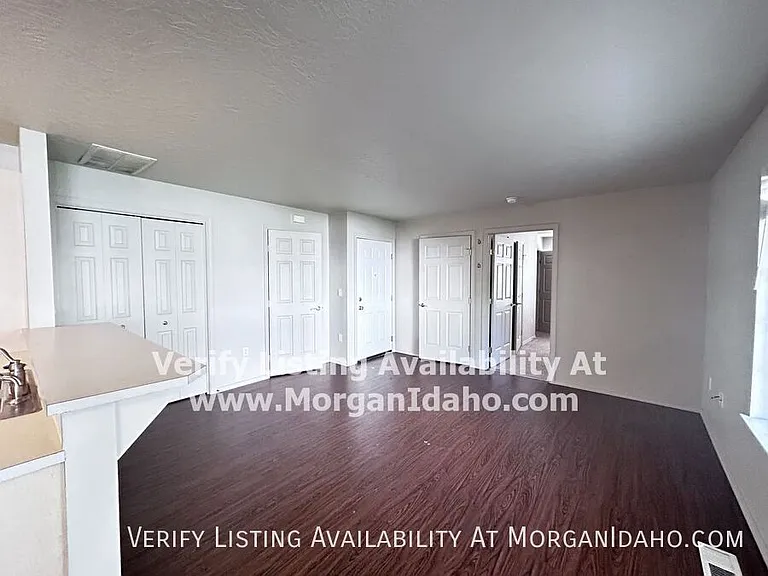 217 N Avenger Ln #101 — Photo 3