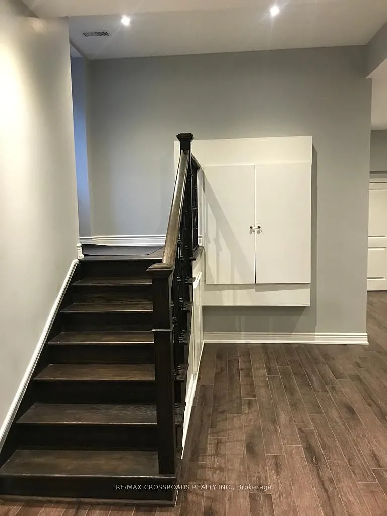 2 bed, $1,800 — Photo 2