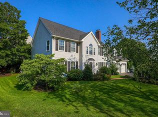 15 Widgeon Dr, Denver, PA 17517