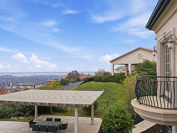 3rd image of 4838 Moreau Ct
