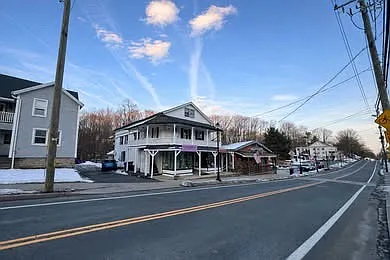 1264 Main St #A — Photo 1