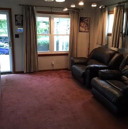 4th image of 539 Larcomb Ave