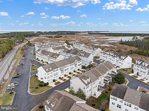 3rd image of 26606 Briarstone Pl #B4-7