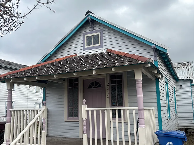 2515 Eagle St — Photo 1