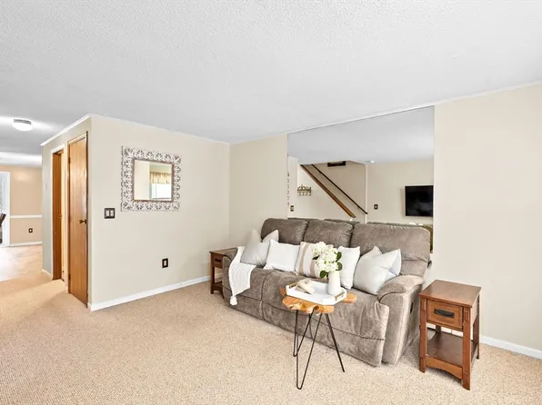 20 George St APT 20, Attleboro, MA 02703