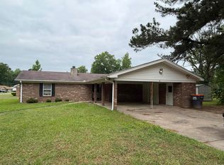 3 Mockingbird Ln, Pine Bluff, AR 71603