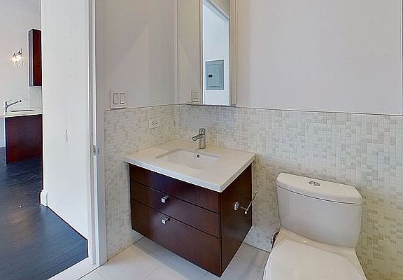 4th image of 31 Union Sq W APT 7B