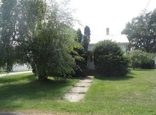 404 W Water St, Cascade, WI 53011