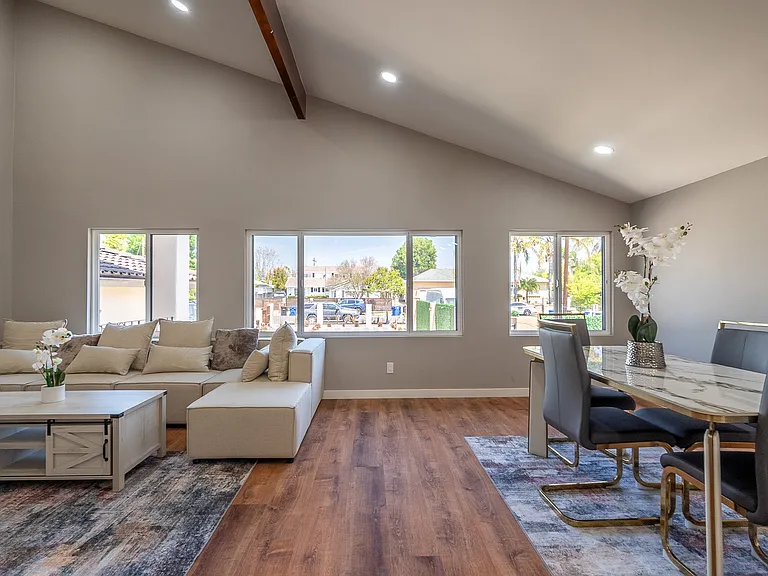 House House Living Room & Dinning Area