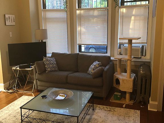 5th image of 4001 Pine St APT 1R