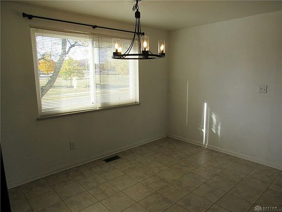 5th image of 5740 Toulon Ct