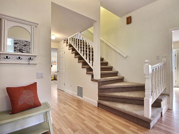4th image of 16745 Cerro Vista Dr