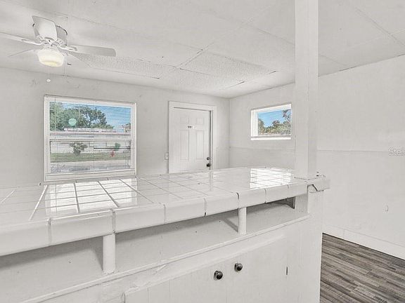 3rd image of 7871 Terrace Rd