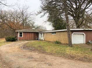 1316 S Fleming Rd, Woodstock, IL 60098