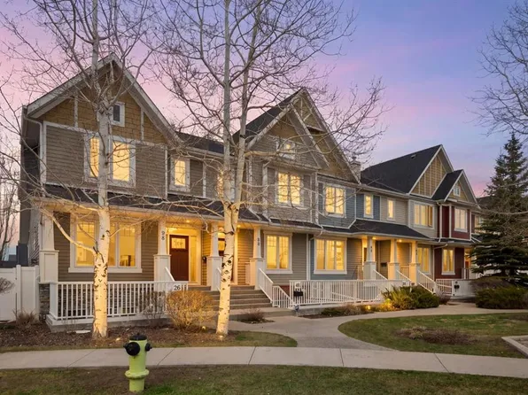 30 S Mike Ralph Way SW, Calgary, AB T3E 0H8