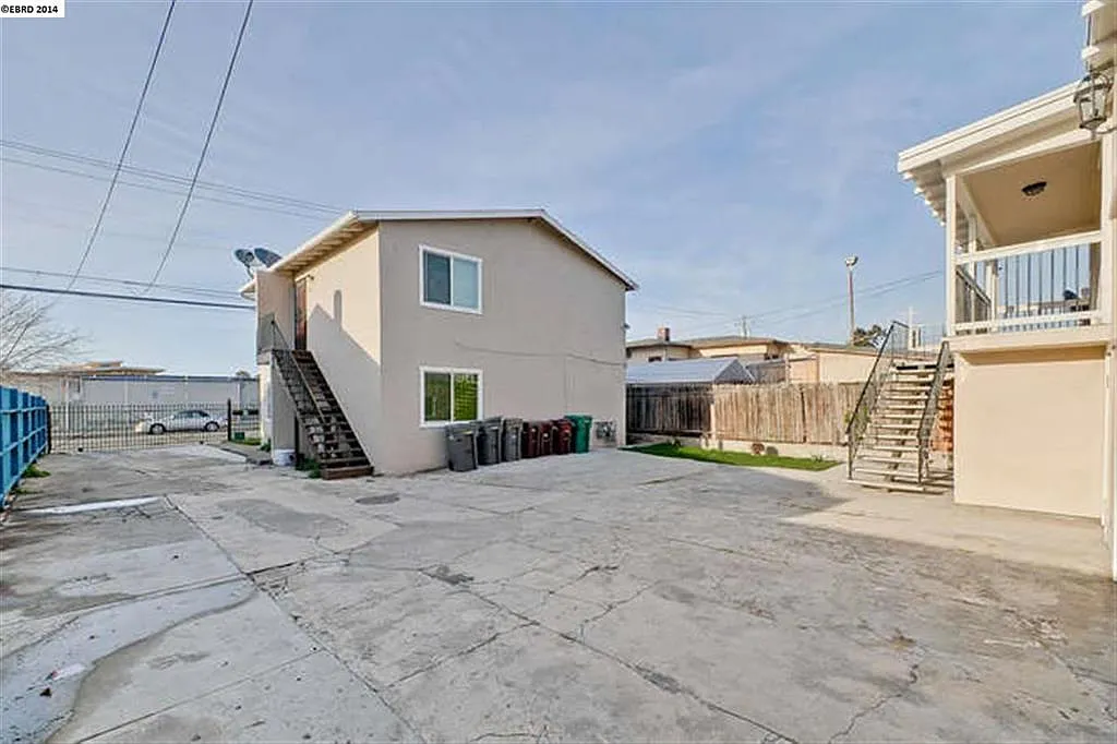 1132 69th Avenue - 1132 — Photo 3