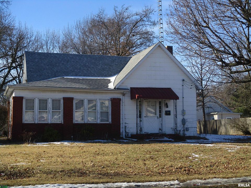 507 S Main St, Benton, IL 62812 Zillow