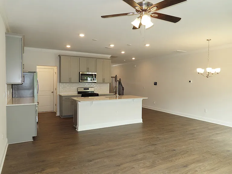 509 Brightleaf Rd — Photo 3