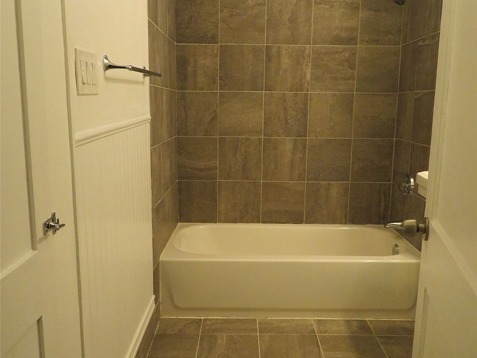 1st image of 12 Greenwood St #12B
