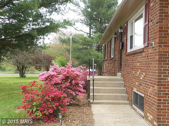3rd image of 9837 Angela Dr