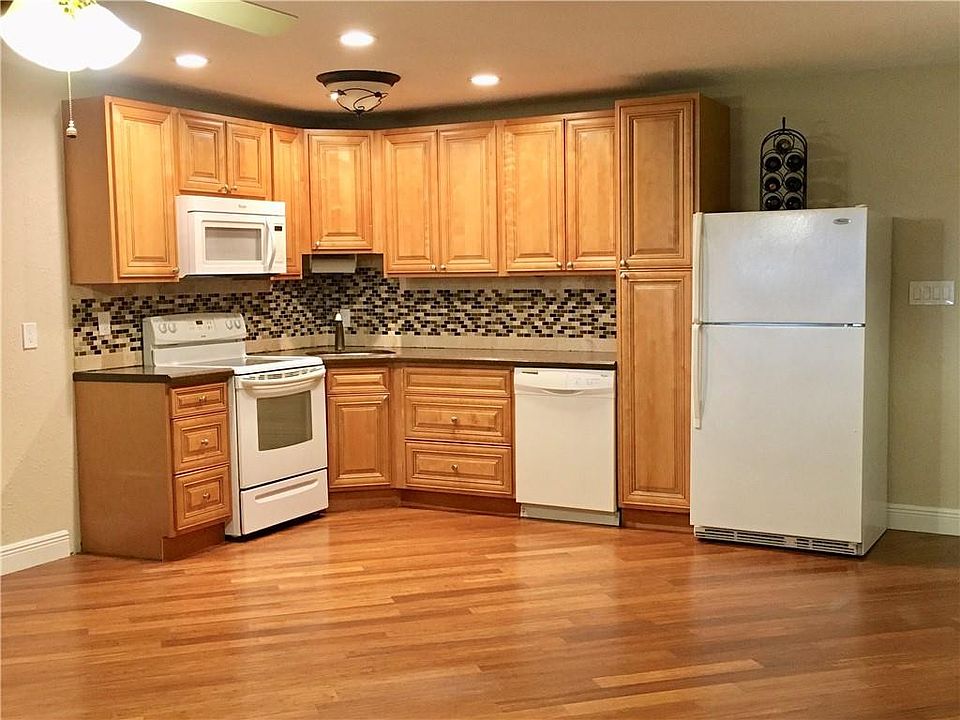 1st image of 234 Seville J #234