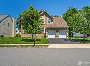 13 Goldstar Dr, Princeton, NJ 08540