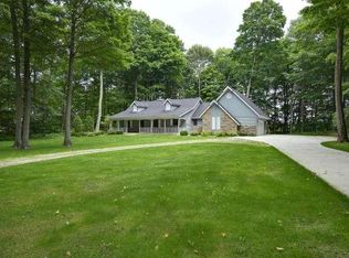 N1947 Alicia Ct, Oostburg, WI 53070